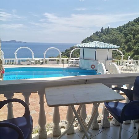 Dolphin Apartments 1 Parga Bagian luar foto