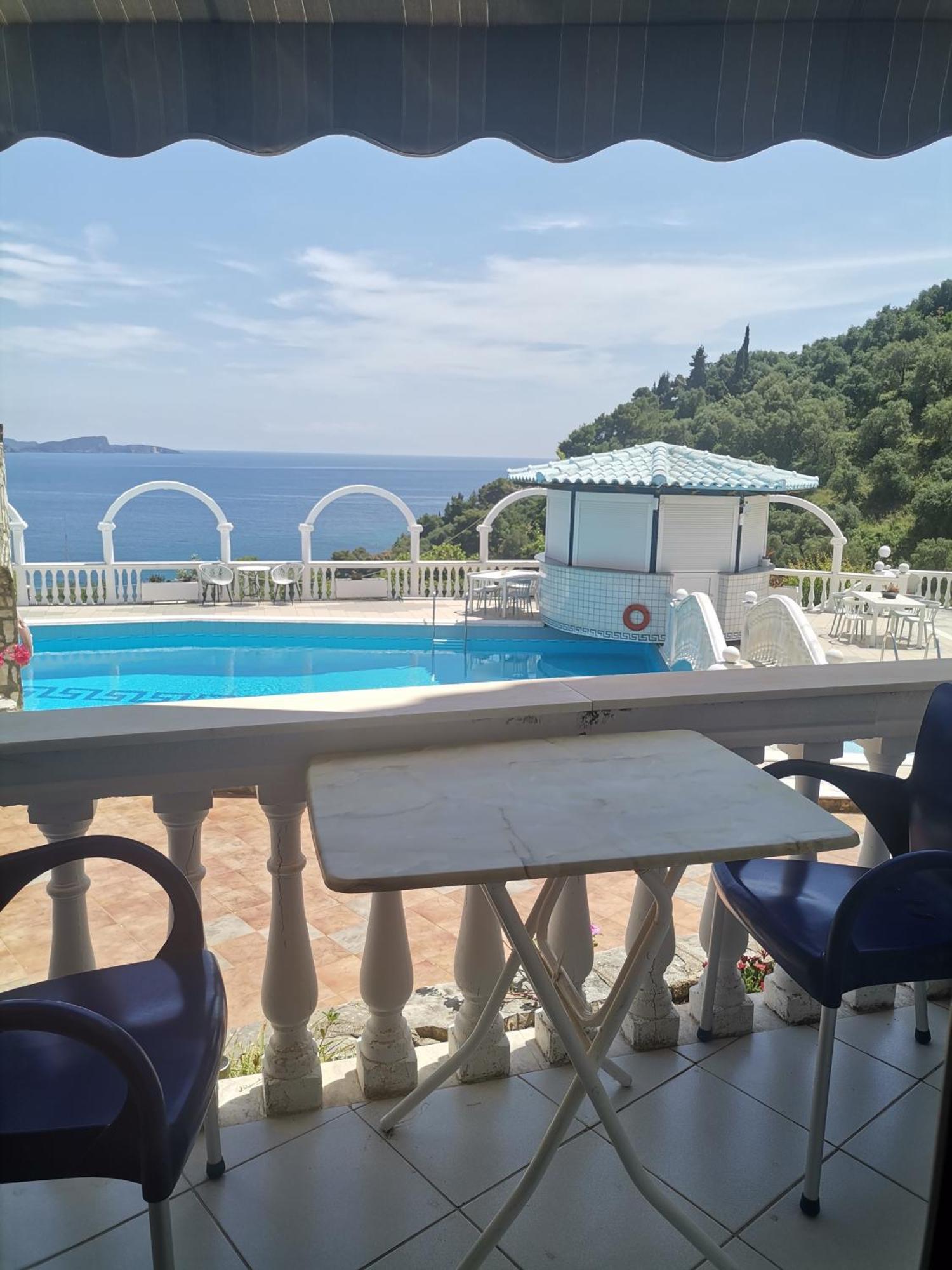 Dolphin Apartments 1 Parga Bagian luar foto