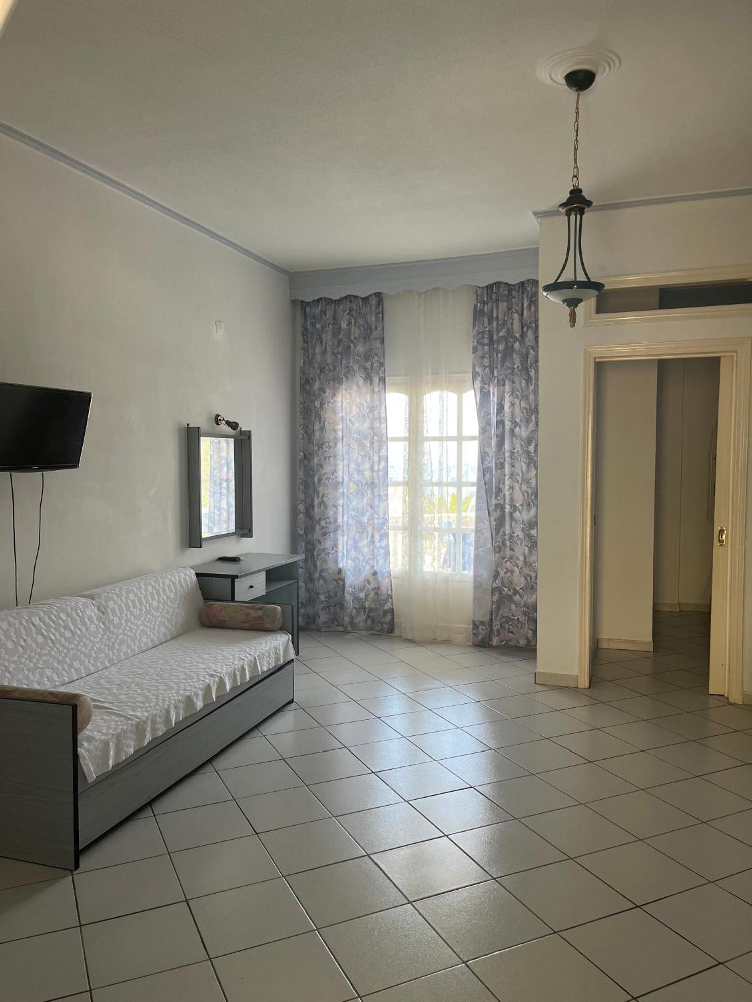 Dolphin Apartments 1 Parga Bagian luar foto